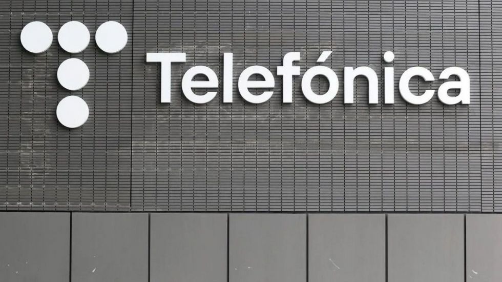 Telefónica cae un 2,72% en Bolsa tras la salida de Álvarez-Pallete