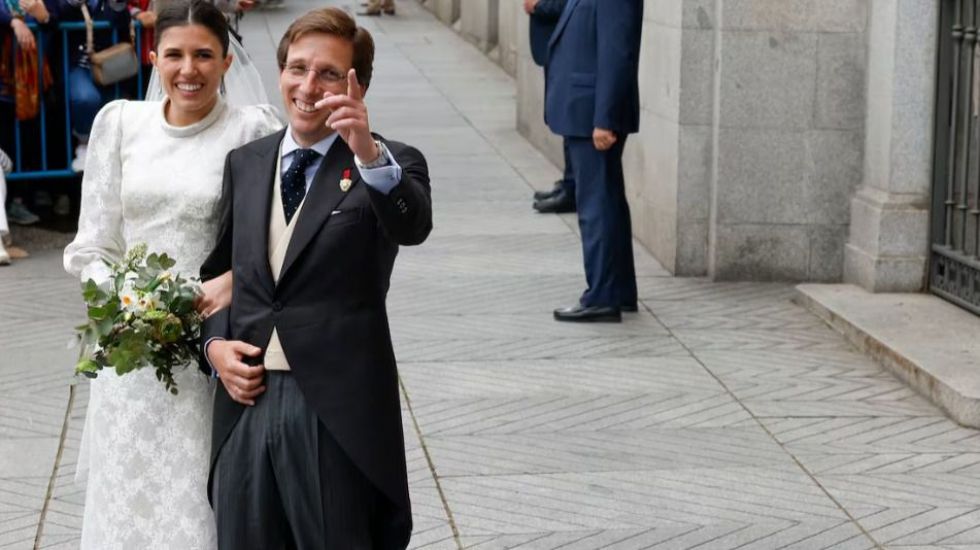 José Luis Martínez Almeida anuncia que su mujer y él esperan su primer hijo