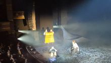 Activistas ambientales interrumpen una obra de teatro de Sigourney Weaver en Londres