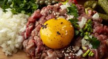 El mejor steak tartar de España se come en un restaurante del centro de Madrid
