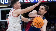 ACB. El Manresa sonroja al Barça y provoca el enfado del Palau