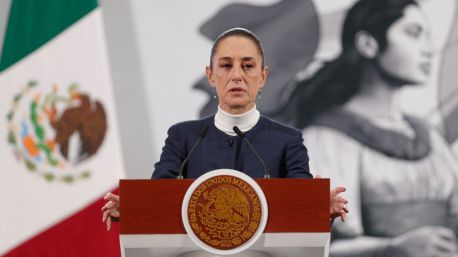 Trump confirma que pausa un mes la entrada en vigor de los aranceles a México