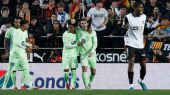 Copa del Rey. El Barcelona arrasa al peor Valencia en años y entra en semifinales