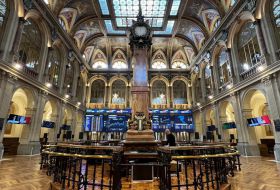 La bolsa cae un 0,33% y pierde los 12.700 puntos