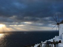 Declarado el estado de emergencia en Santorini por la oleada de temblores