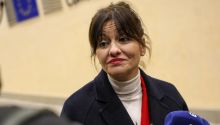 El Gobierno señala a Madrid para justificar la exclusión de Cataluña en el reparto de migrantes