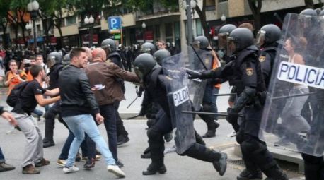 Confirmada la amnistía a los 46 policías investigados por las cargas del 1-O