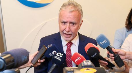 El PP cree que a Ángel Víctor Torres 'se le está poniendo cara de Ábalos'