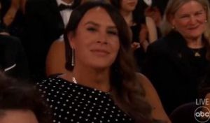 Las bromas del presentador de los Óscar sobre Karla Sofía Gascón