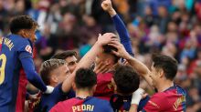 LaLiga. El Barcelona toma el liderato en solitario ante una Real con diez