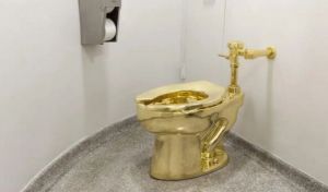Tres condenados por el robo de un inodoro de oro de 5,6 millones de euros