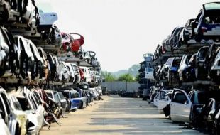 Europa saca a la luz un fraude en el reciclaje de coches