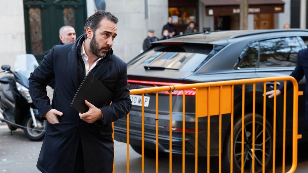 Aldama pide permiso al Supremo para pasar la Semana Santa en Portugal