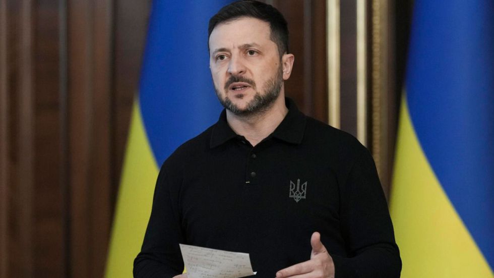Zelenski dice estar listo para abrir negociaciones directas con Rusia tras el alto el fuego