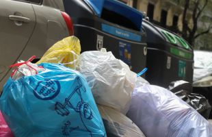 Multa a las empresas por incumplir los servicios mínimos en la huelga de basuras de Madrid