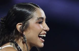 La cantante María Becerra se recupera después de sufrir un embarazo ectópico