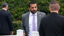 El FBI detiene a una juez de Wisconsin 'por obstruir' el arresto de un migrante mexicano