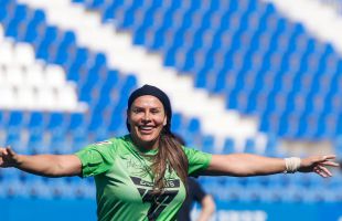 Iker Casillas y Karla Sofía Gascón, 'estrellas' de un partido solidario