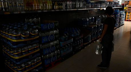 Cierres en supermercados por el apagón eléctrico generalizado
