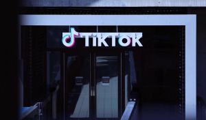 Multa millonaria a TikTok por transferir datos personales de Europa a China