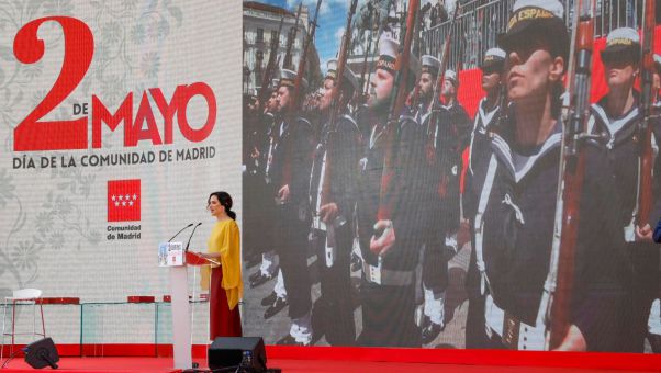 Ha criticado la decisión del Gobierno central de suprimir la parada militar en la celebración del Dos de Mayo: 'El pueblo de Madrid está dolido y echa de m