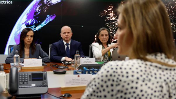 El Gobierno sigue sin dar respuestas a los ciudadanos y dice continuar a la espera de recibir la 'totalidad de la información requerida'.