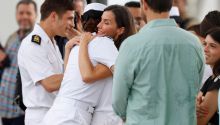 La Reina se reencuentra con la Princesa Leonor en la escala del Elcano en Panamá