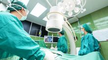 Completan el primer trasplante de corazón e hígado de donante en paro cardíaco controlado