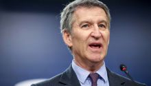 Feijóo ve preocupante la consulta en torno a la opa del BBVA sobre el Sabadell