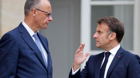 Macron y Merz evidencian sus discrepancias sobre el papel de EEUU para la paz en Ucrania