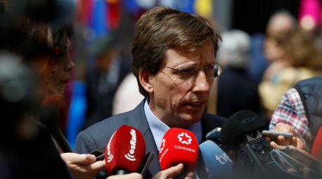 Almeida pide responsabilidades al Gobierno por los sinhogar del aeropuerto de Barajas