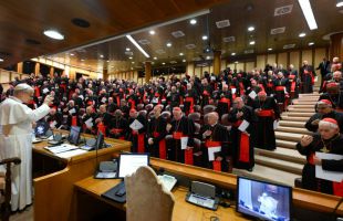 El Papa apuesta por 'un diálogo valiente y confiado con el mundo contemporáneo'