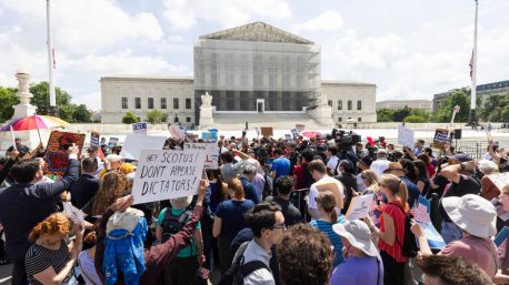 El Supremo permite a Trump retirar la protección legal a más de 300.000 venezolanos