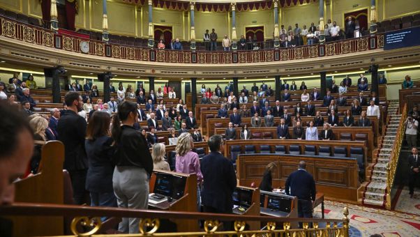 La propuesta de Sumar, Podemos y ERC, a la que el PSOE sumó su apoyo este mismo martes, salió adelante gracias a los votos de Junts.