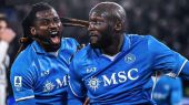 Serie A. Nápoles reconquista el Scudetto y eleva a los altares a Antonio Conte