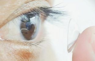 Presentan unas lentillas infrarrojas que permiten ver con los ojos cerrados