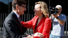 Alegría defiende colaborar con Cataluña 'en este sistema casi federal'