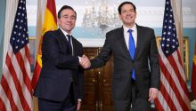 Albares se ve con Rubio, que le pide un mayor esfuerzo en Defensa