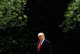 Trump anuncia aranceles del 50 por ciento a la UE y las bolsas vuelven a caer