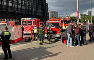 Una mujer con un cuchillo hiere a 17 personas en la estación de trenes de Hamburgo