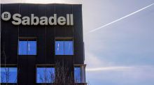 Economía tiene de plazo hasta el martes para elevar al Consejo de Ministros la opa sobre el Sabadell