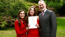 La Princesa de Asturias felicita a su hermana por su graduación: 'Estoy orgullosa de ti'