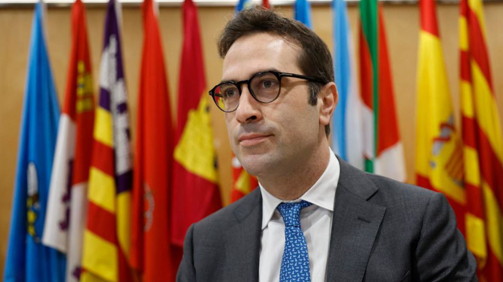 Cuerpo eleva al Consejo de Ministros la opa del BBVA sobre el Banco Sabadell