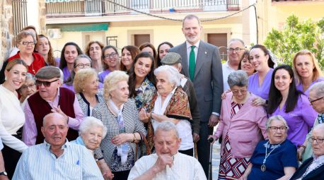 Los Reyes regresan a la localidad cacereña de Guadalupe 20 años después