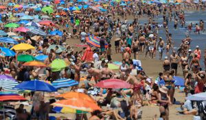 El tiempo: once comunidades autónomas en alerta por tormentas o calor