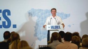 Feijóo, sobre el TC: 'Nos intentan convencer de que comprar un gobierno con privilegios es legal'