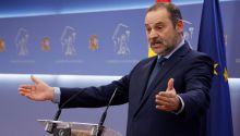 Los ‘fontaneros’ del PSOE buscaban irregularidades en la UCO para “salvar al soldado Ábalos”