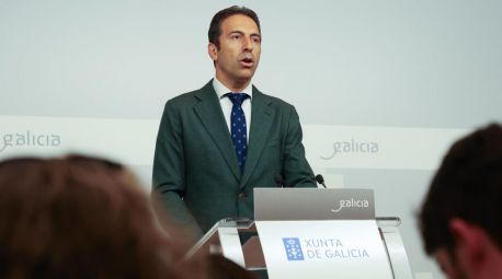 Dimite el consejero del Mar de la Xunta, Alfonso Villares, investigado por agresión sexual