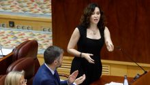 Ayuso se burla de la portavoz del PSOE: 'La veo atascada, ¿necesitan algún fontanero más?'