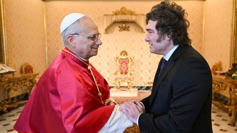 Milei visita al Papa León XIV tras reunirse con Meloni